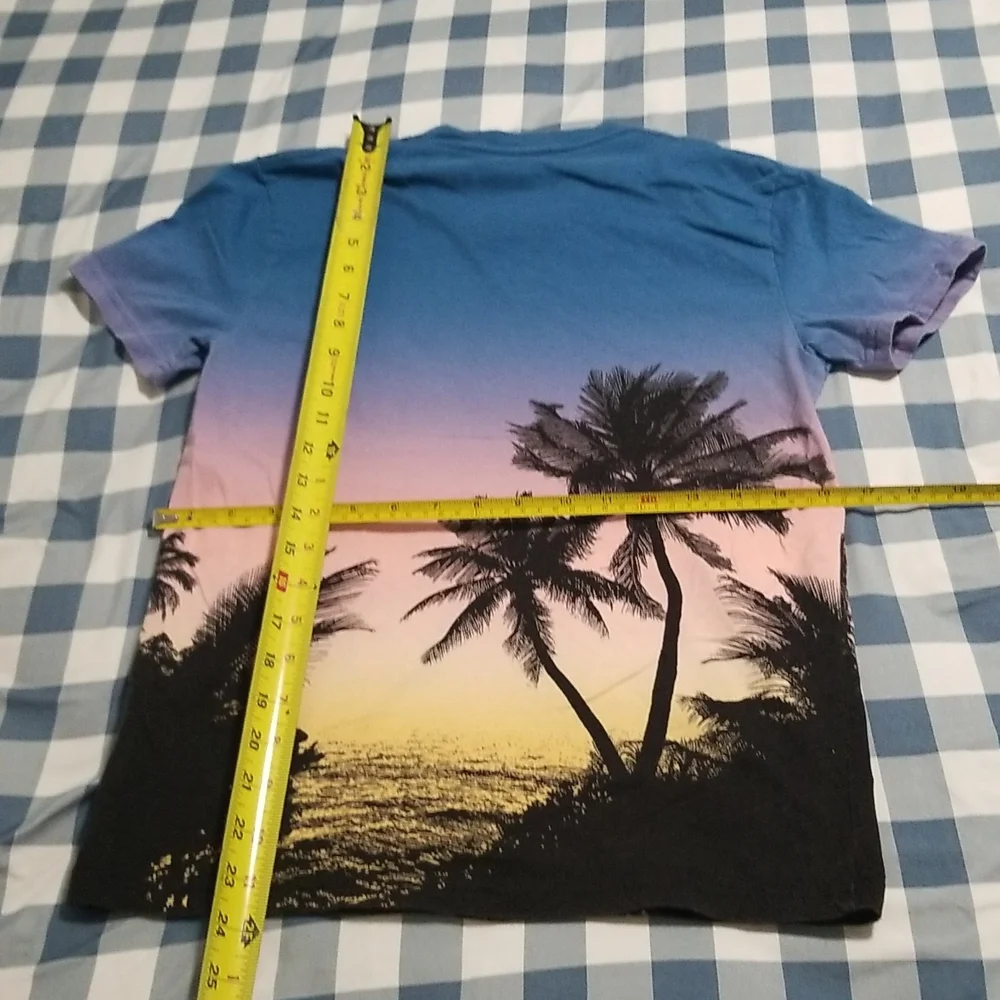 2 TOPS HOLLISTER - Picture 12 of 14